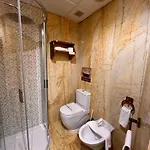 Microtel Placentinos Hotel 2*