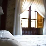 Hotel Microtel Placentinos 2*