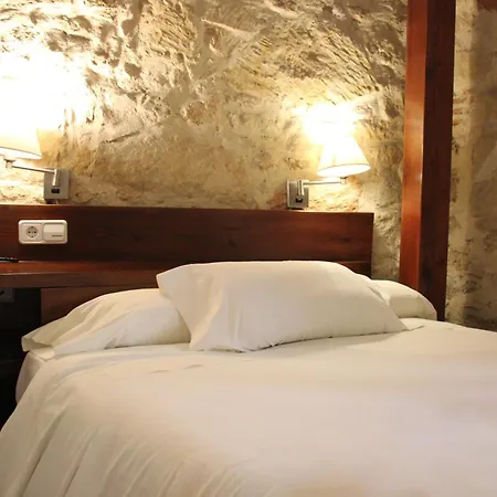 Microtel Placentinos Hotel Salamanca