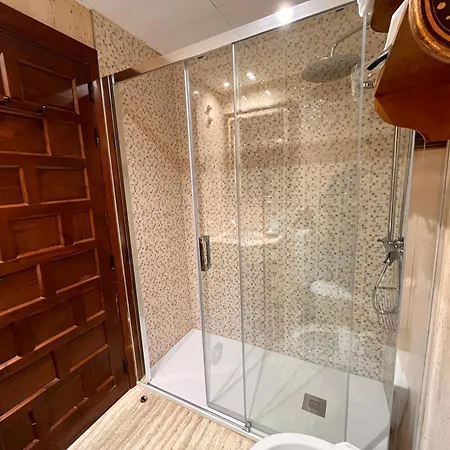 Microtel Placentinos 2*