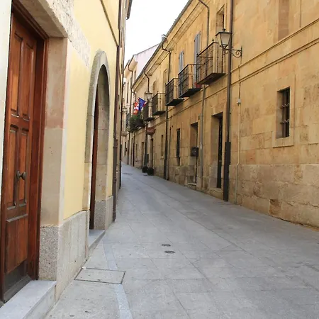 Готель Microtel Placentinos Саламанка