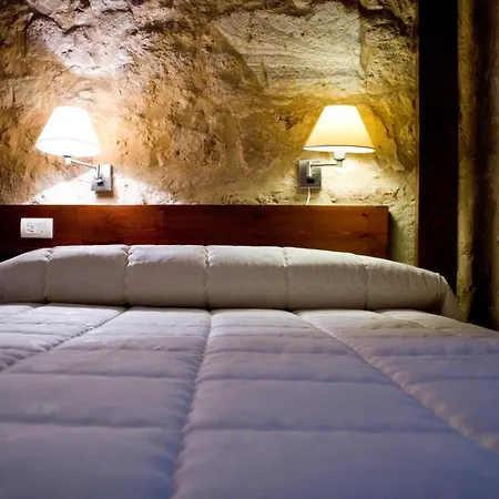 Готель Microtel Placentinos 2*