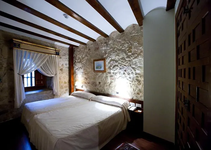 Microtel Placentinos Готель 2*