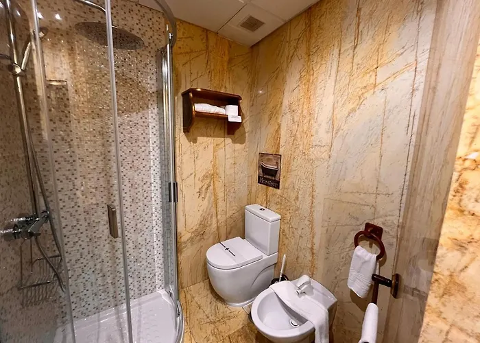 Microtel Placentinos Hotel 2*