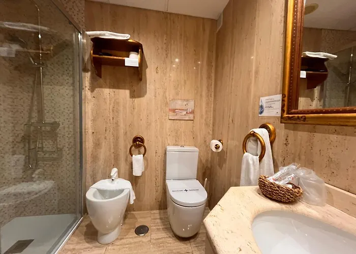 Microtel Placentinos 2*