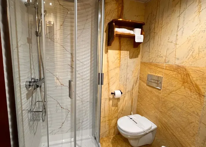 Microtel Placentinos 2*