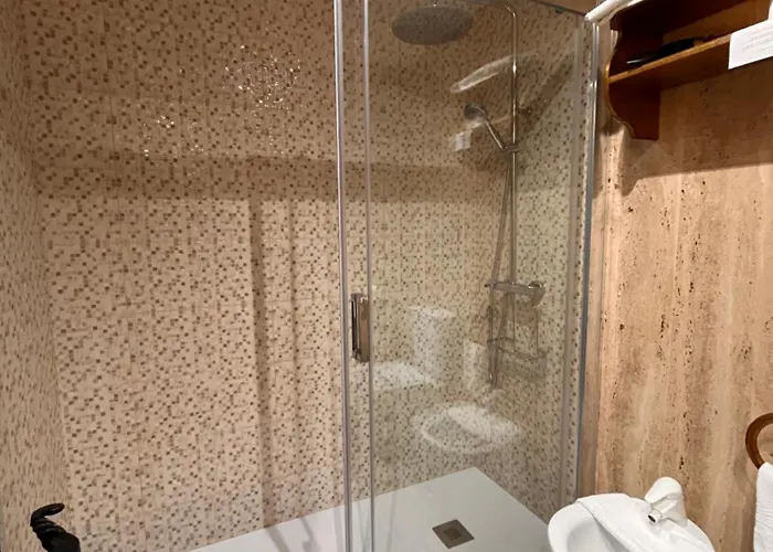 Готель Microtel Placentinos 2*